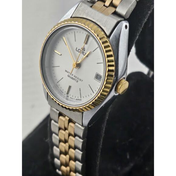 Vintage Lorus V827 Ladies President Style Fluted Bezel Day Date NOS New Battery - Picture 2 of 11